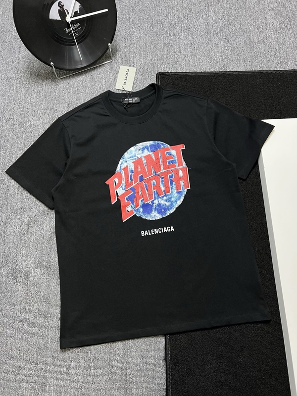 ブランドTシャツ側面デザイン